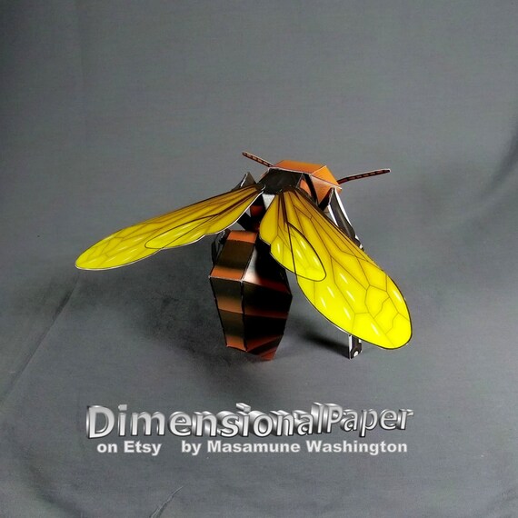DIY Giant Asian Hornet Cardmodel - Wildlife Expedition Papercraft
