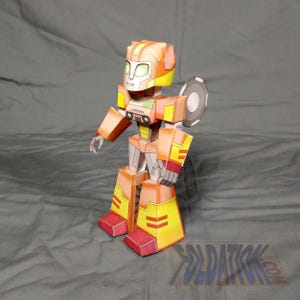 Mini kit de modèle de carte de robot DIY BurningOutback - puzzle de carte de robot chibi de sauvetage orange - modèle de papier extraterrestre de robot smol à moitié suivi