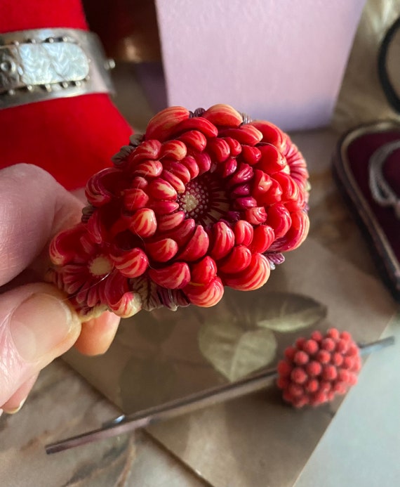 Vintage Celluloid Chrysanthemum Bangle. 1930s, Ha… - image 6