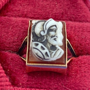 Antique 9CT Gold Sardonyx DOUBLE Cameo Ring.Roman Mythology, Gifts for Her