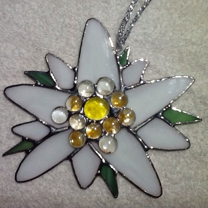 White Edelweiss Flower Stained Glass Suncatcher Etsy