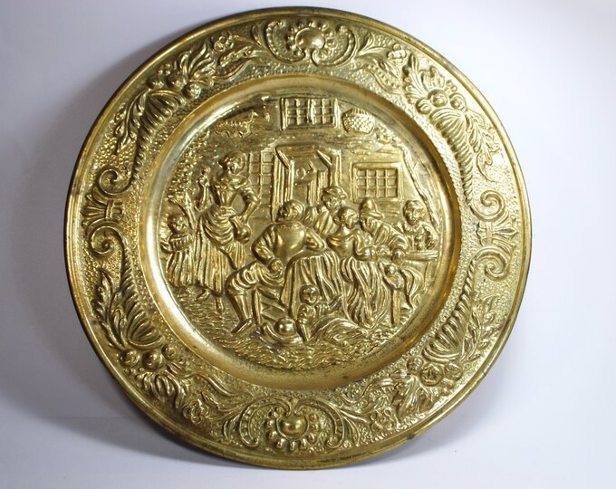 14 Inch Wide Vintage Decorative Brass Plate Plaque With Tavern Etsy