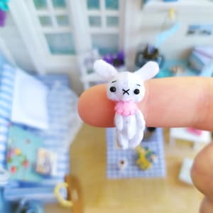 Tiny mini white wool felt bunny. Custom blythe pet. Dollhouse, diorama miniature soft stuffed cute rabbit. BJD doll toy. Handmade ooak toy.