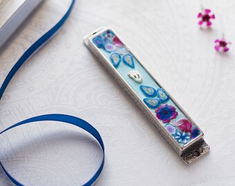 Babykamer jongens: mezoeza . met blauwe bloemen