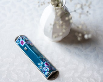 Mezoeza met turquoise paarse bloemen, modern driehoekig ontwerp - decor Joods huiszegen