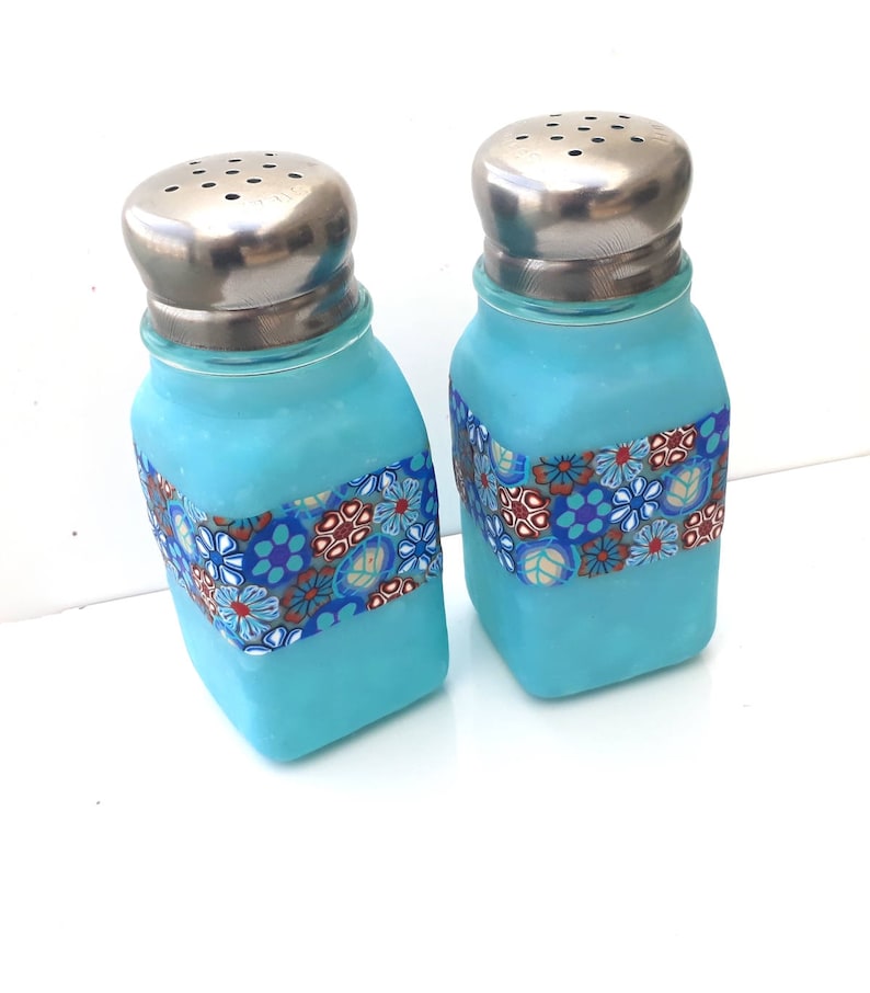 DevarimYafimo Salt and Pepper Shakers