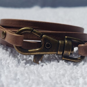 Saddle brown wrap bracelet - brass lobster clasp - unisex