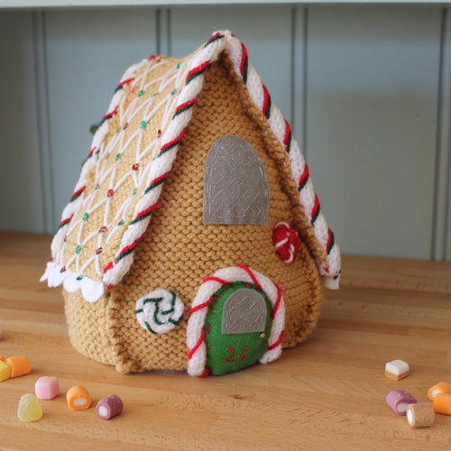 Beginners Knitting Kit / Christmas decorations / Gingerbread House / DIY / Knitting Pattern / knitting kit / Christmas