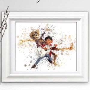 以下が含まれることがあります： ディズニーピクサー映画「Coco」のミゲルとヘクターの水彩画。2人のキャラクターは一緒に音楽を演奏しており、ミゲルはギターを、ヘクターはマラカスを演奏しています。背景は白い水彩の塗りつぶしで、色が飛び散っています。