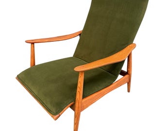 Heywood-Wakefield High-Back Lounge Chair, Sculpted Oak Frame, Olive Fabric 1960s