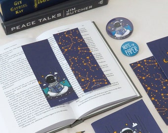 Astronaut Reader (Bookmarks) - Syfiachallenge