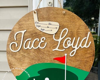 Nom de bébé golf / Accroche-porte de chambre d'enfant de garçon de terrain de golf / Accroche-porte rond en bois pour porte d'hôpital / Signe de naissance / Signe rond de statistiques de bébé Clubs de golf