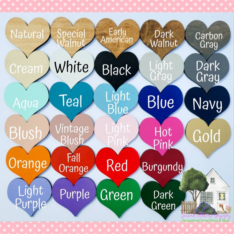 Op de afbeelding: Een kaart met 25 hartvormige houten borden, elk geverfd in een andere kleur. De kleuren omvatten naturel, speciale walnoot, early American, donker walnoot, carbon grijs, cr&egrave;me, wit, zwart, licht grijs, donker grijs, aqua, teal, lichtblauw, blauw, marineblauw, blush, vintage blush, lichtroze, roze, goud, oranje, herfst oranje, rood, bordeaux, lichtpaars, paars, groen en donkergroen.