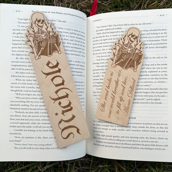 Spooky Skelton Bookmark - Personalized Bookmark - Gothic Bookmark - Floral Skeleton Reading Bookmark