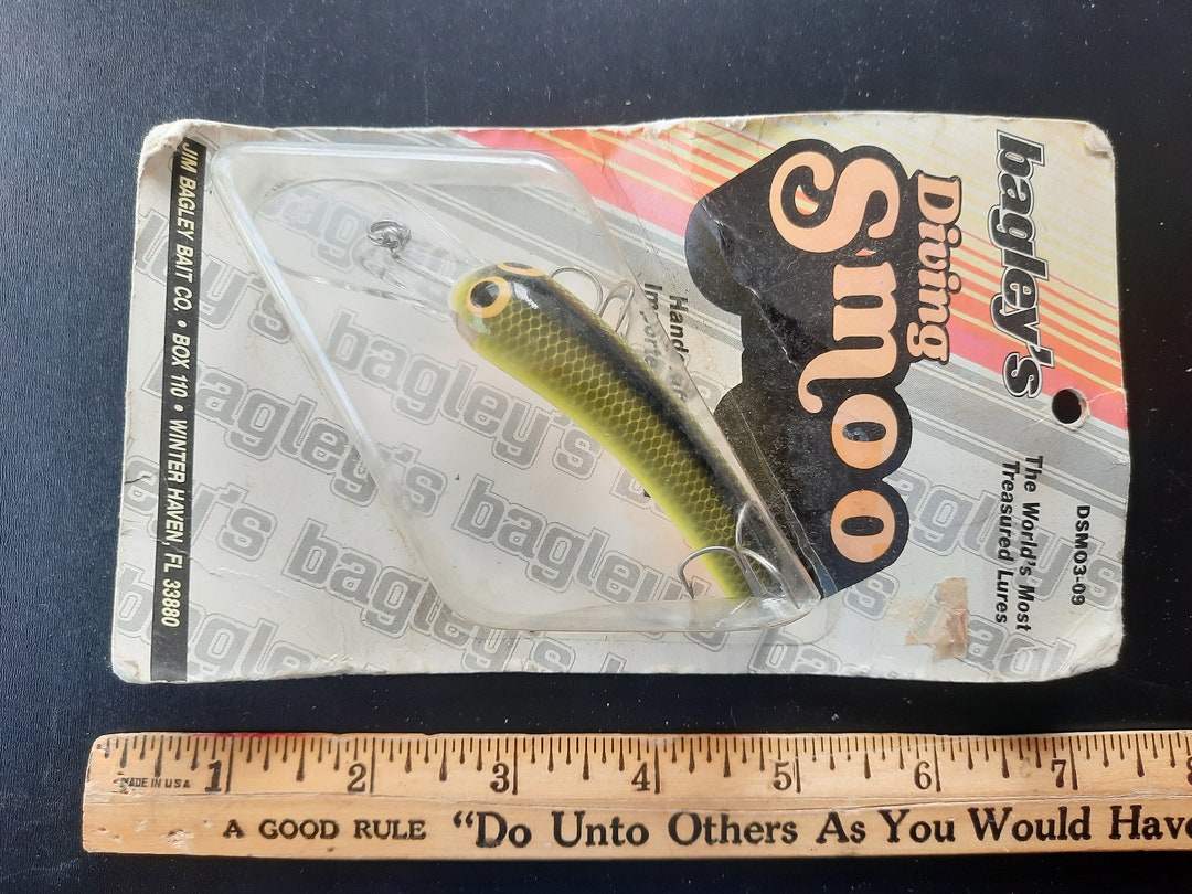 Vintage 1980s Wooden Bass Lure: Bagley's Diving Smoo 3, Black