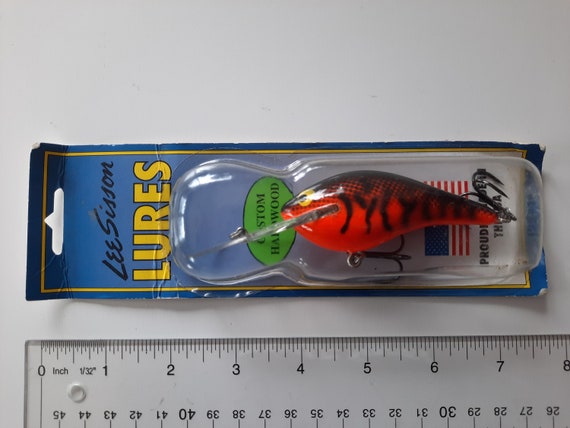 Vintage 1990s Wooden Bass Lure: Lee Sisson Jelutong Hardwood Lures, Bright  Orange/black Scales Deep Diving, 3.5, 3/4 Oz. Rare 