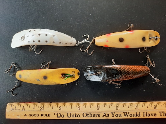 1970s Lot of 4 Large Flatfish Fishing Lures: Helin Size U20 and T4, 2  Yellow/black & Red Spots, White/ Small Black Spots, Perch Used -   Denmark