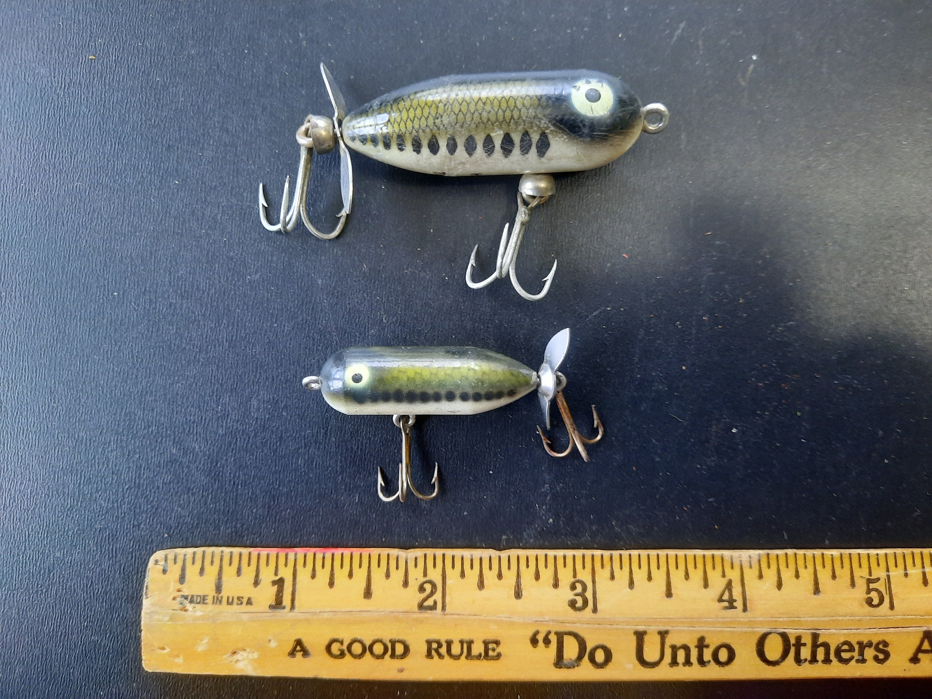 D2 LOT OF 3 VINTAGE HEDDON LURES GLASS EYED WOOD LUCKY 13's & BASSER &  COMMANDO 