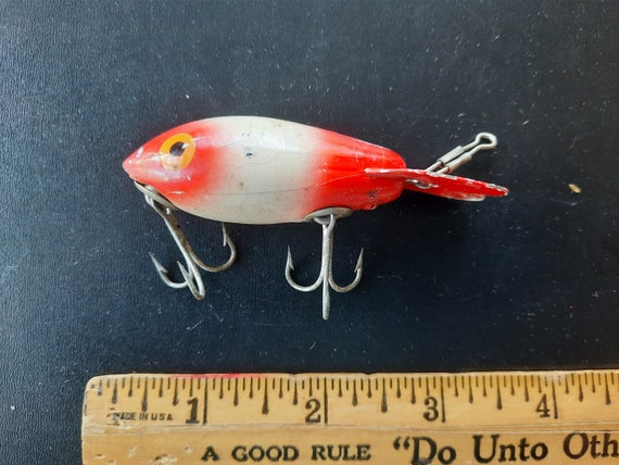 Vintage 1950s Wooden Bass Lure: Bomber Deep Diving Plug, Red/white, 3/8 Oz.  