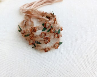Delicate prop hoofdband voor pasgeborenen, neutrale en sierlijke tieback voor prop pasgeboren fotografie, delicate hoofdband prop baby, beige bloemen tieback