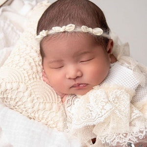 Delicate newborn bow headband, Cream tiny newborn bow tieback, Skinny newborn headband, Minimalistic photography props, Newborn photo props