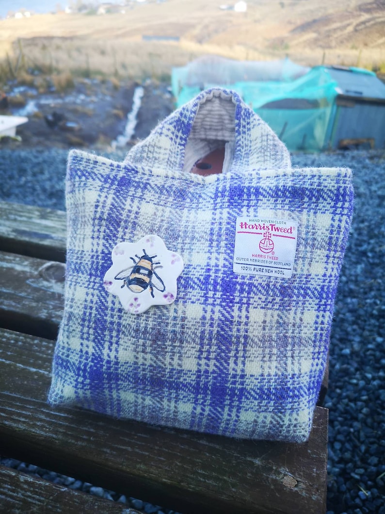 Handmade on the beautiful Isle of Skye Harris tweed bucket bag
