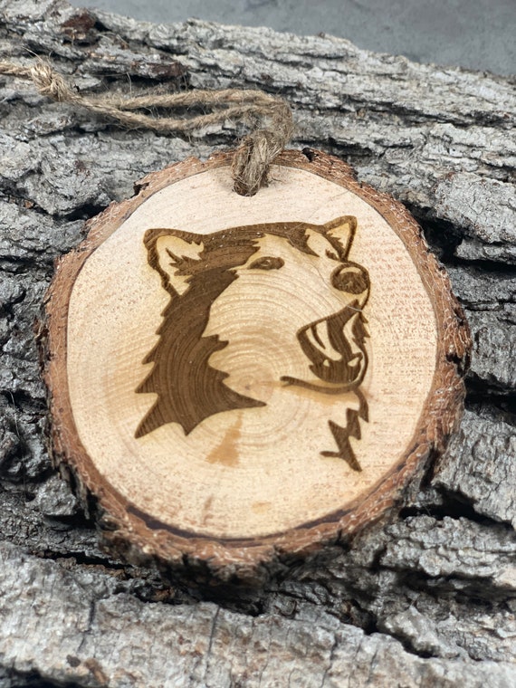 Howling Alaskan Malamute, malamute, Rustic Wood Ornament, Laser Engraved Ornament,, Pinon Wood Ornament, Wood Ornament
