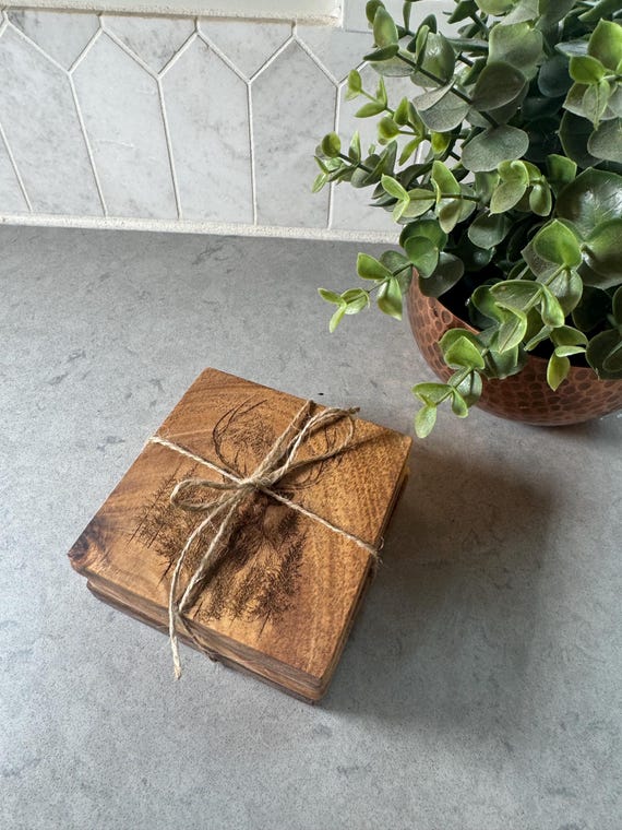 Elk, Mountain Design, Coaster Set on Acacia Wood