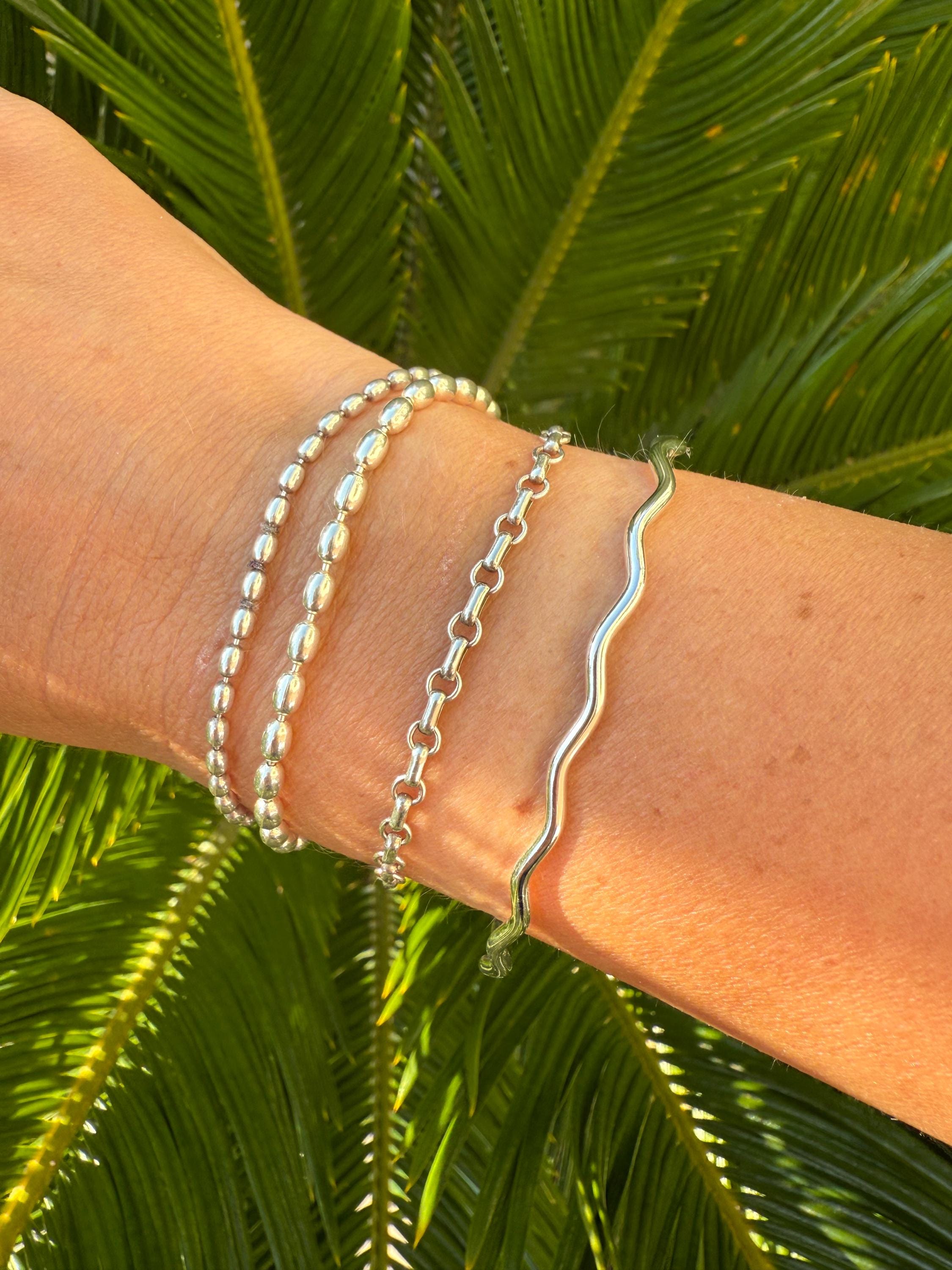 ヴィンテージ！Silver Wavy Cuff ブレスレット #1 ヴィンテージ！Silver Wavy Cuff ブレスレット - メルカリ