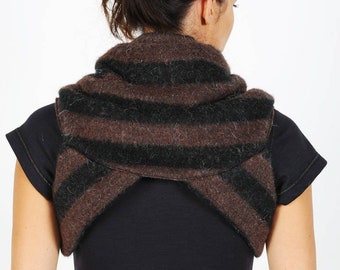 Microgilet chaud rayé noir et marron laine alpaga mohair