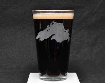 Lake Superior of the Great Lakes Etched Beer Pint Glass Gift (Avail Personalized) Made in USA! Michigan, Ontario, Wisconsin, Minnesota, UP