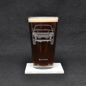 Toyota Land Cruiser FJ80 80 Series 4x4 Off Road Driving Themed Etched Beer Pint Glass Gift, Original Artwork, USA Made, FZJ80 Landcruiser
