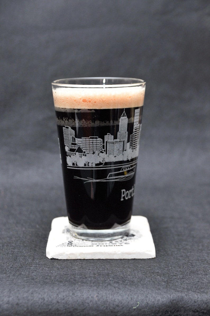 4TheAdventure Downtown City Skyline Beer Pint Glass - Thumbnail 4