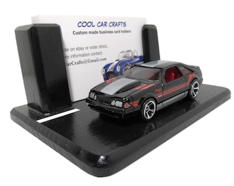 Tarjetero Mustang Fox "Street Scene" (2 opciones de color)