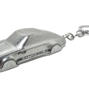Sports Car Key Chain / Ring: Choose model & color (Porsche 911 or GT coupe)
