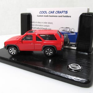 1985 Nissan Pathfinder-visitekaartjeshouder (kies uit 2 opties: logo of straatbeeld)