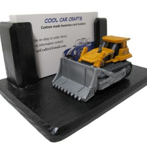 Bulldozer / heftruck visitekaartjeshouder functionele bureaukunst (kies een model)