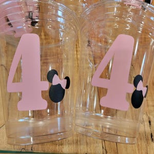 Más de 24 vasos desechables transparentes para fiestas con diseño de ratón, lazo y edad. Fiesta infantil, ratón niño, mini ratón niña. Decoración para fiestas de cumpleaños, decoración para fiestas de ratones. B-152-153 imagen 2