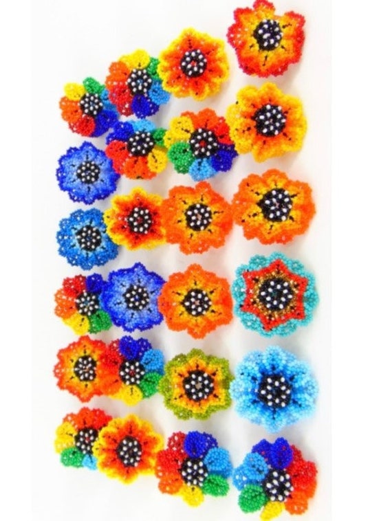 LOTE DE 12 Mexicanos de Chaquira modelo Girasol - España