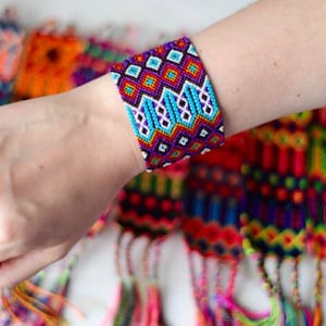 LOT DE 12 Bracelets d'Amitié