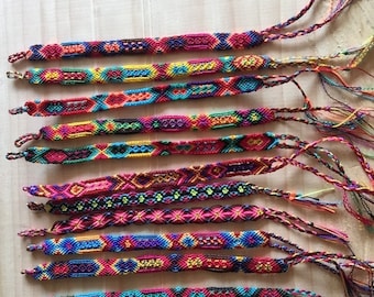 Set of 12 Handmade Woven Bracelets in Chiapas / Boho folk hippie Bracelets / Friendship Bracelet