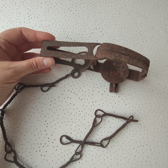 Rustic Metal Animal Trap With Chain Nonworking Сabin Decor Etsy