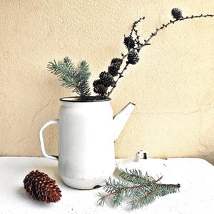 Vintage Rustic Enamel Teapot Chipped kettle Farmhouse Kitchen Decor