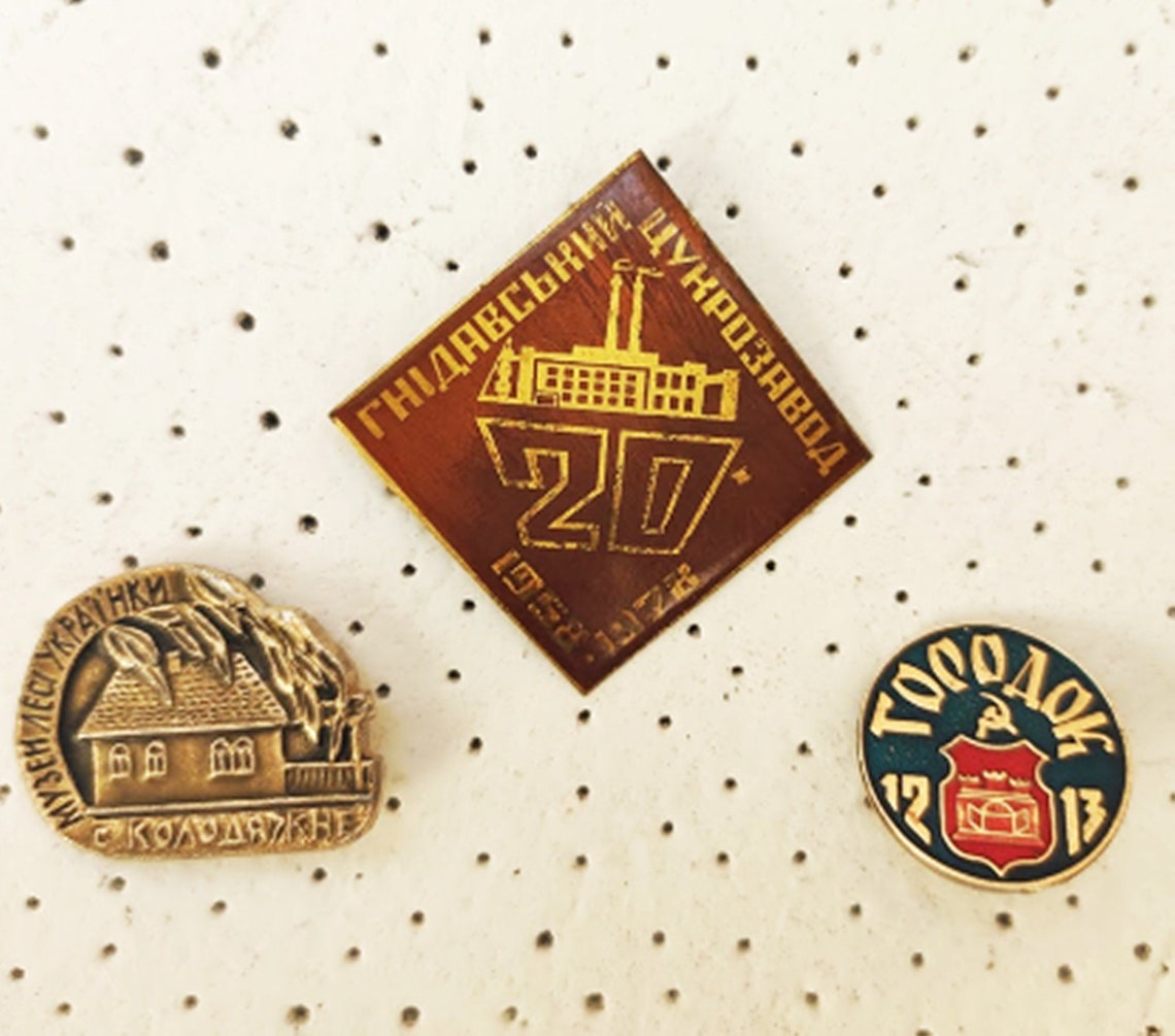 3 Small vintage Soviet Ukraine pins set of 3 pcs thematic Etsy