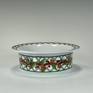 Dansk Vegetable Bowls Nordic Holiday-Lattice, Ribbon & Berries
