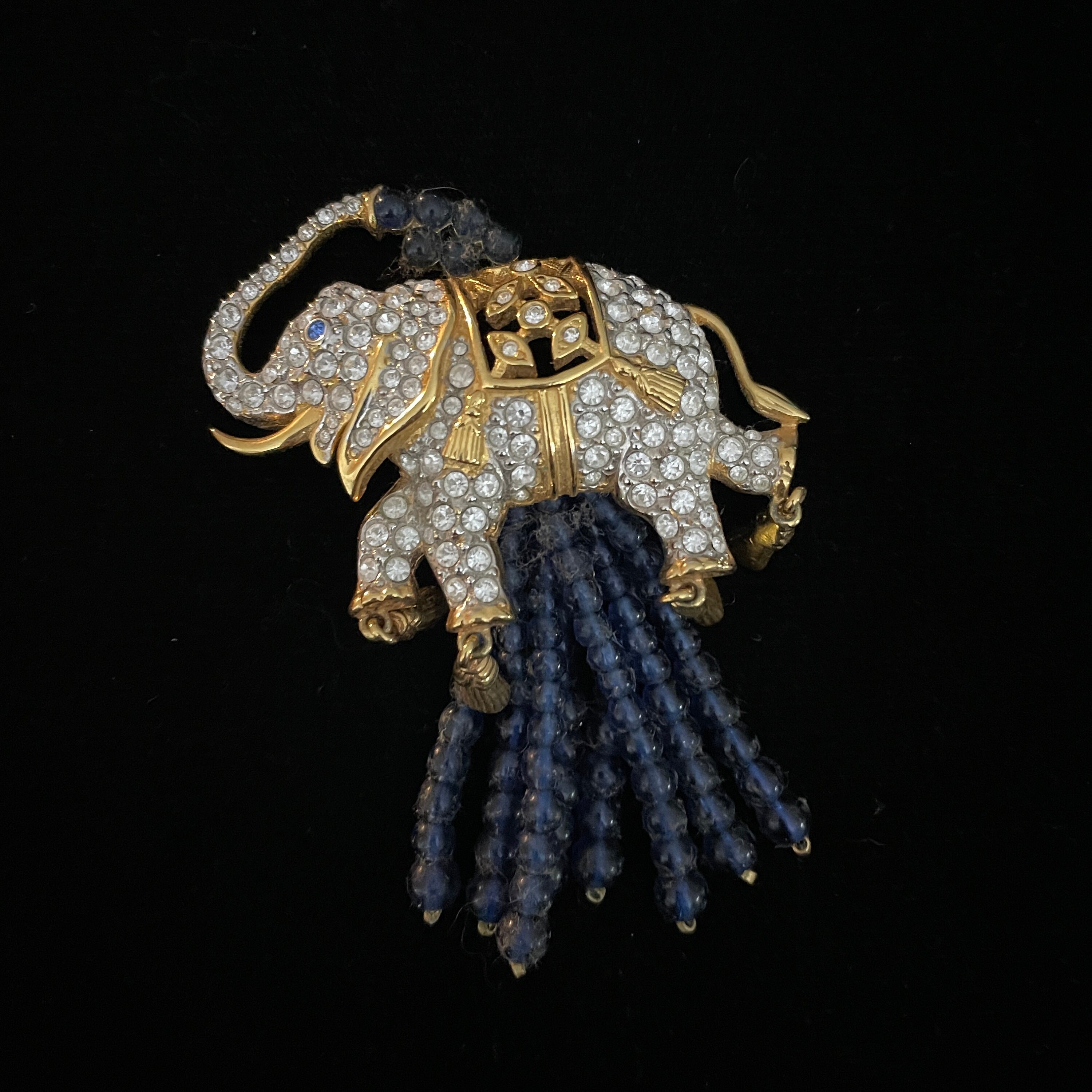 Avon 2024 elephant light