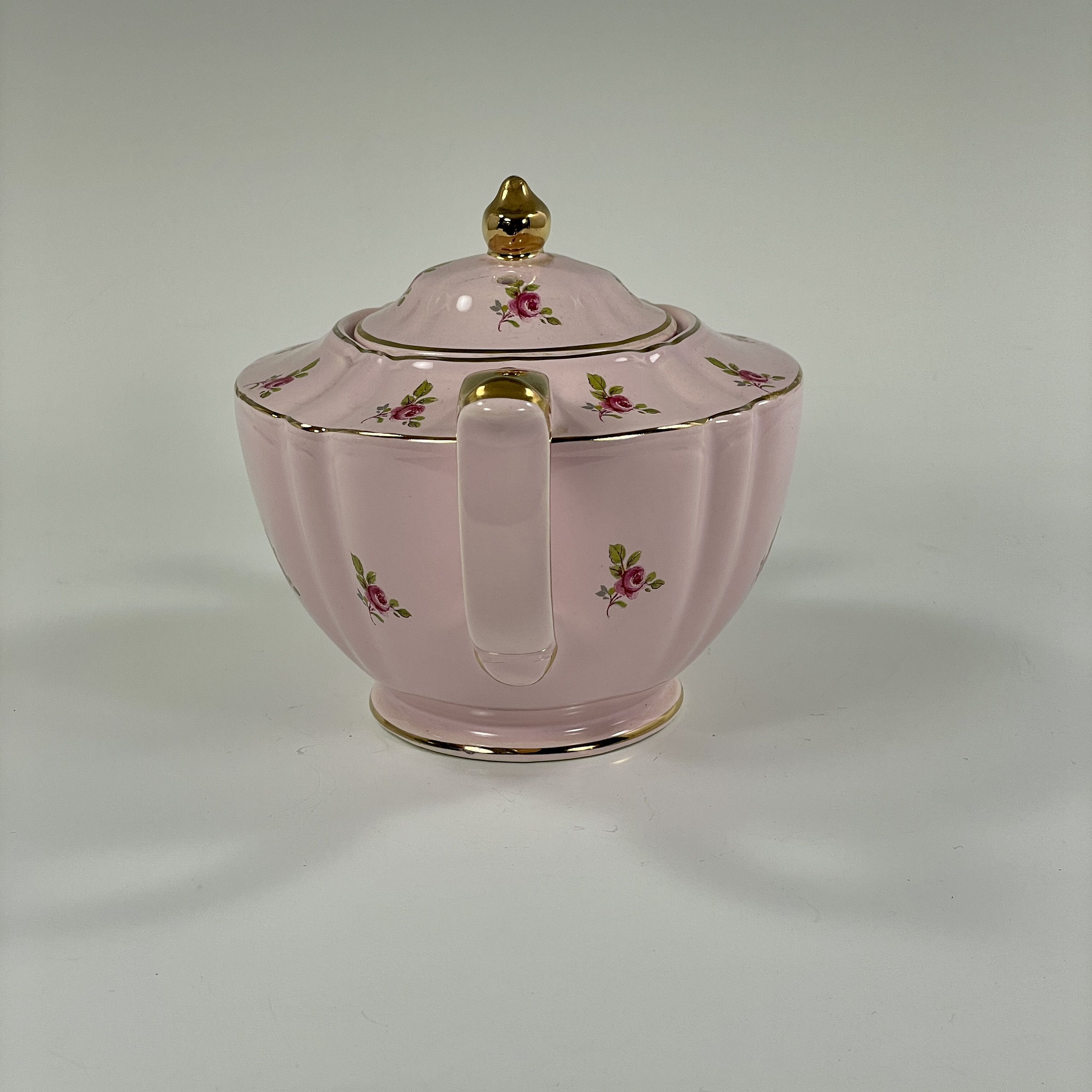 Sadler Pink Teapot With Darker Pink Roses and Gold Trim Pattern 2353