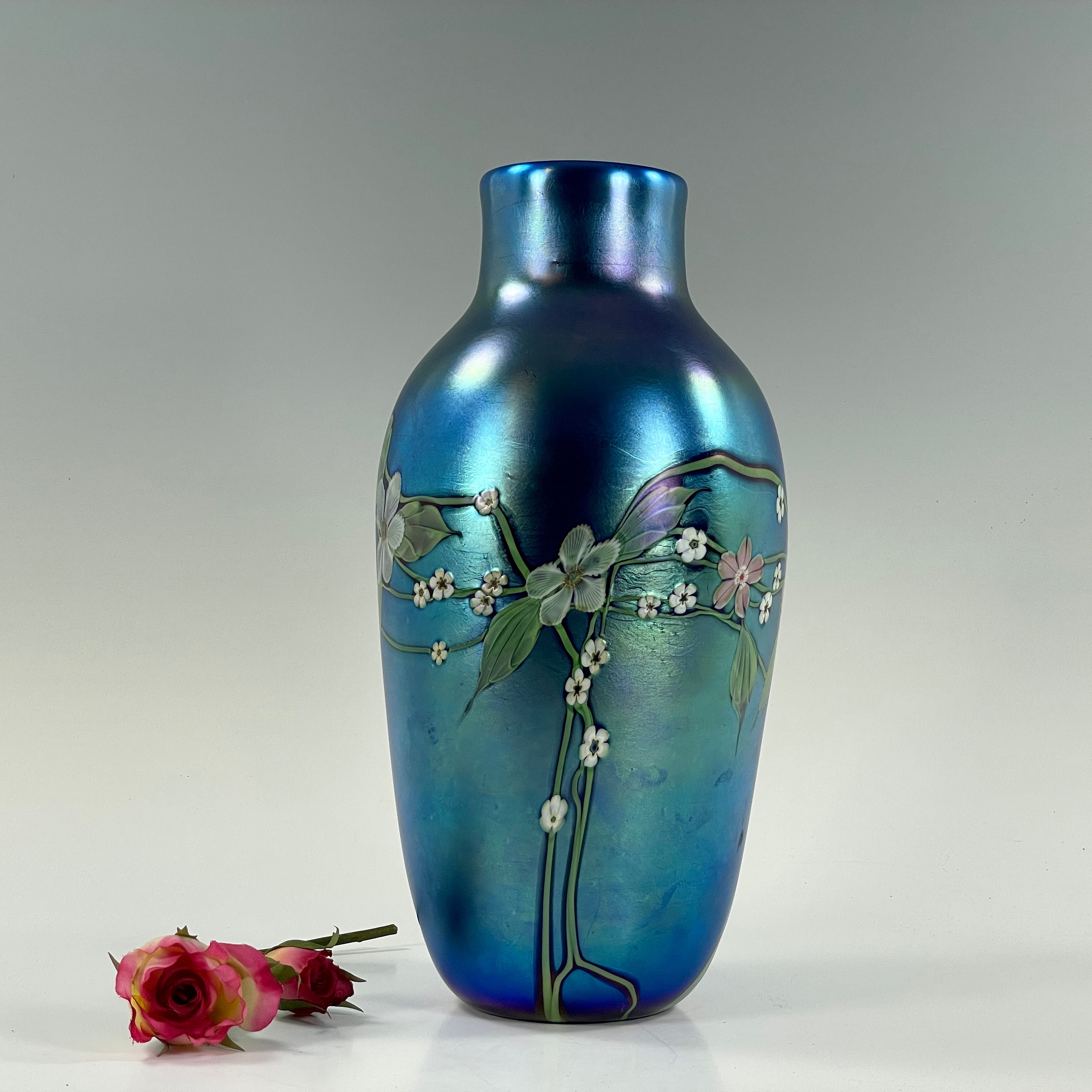 Vases – Page 4 – Orient & Flume Art Glass