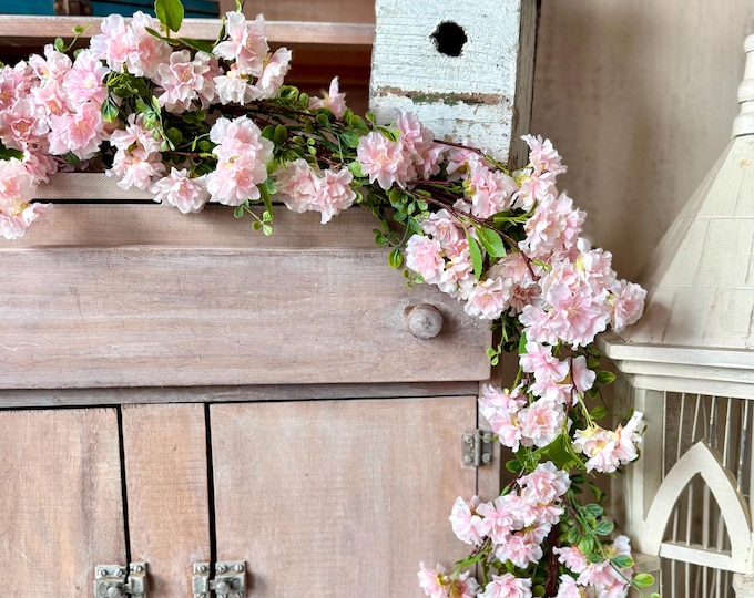 Pink Cherry Blossom Garland, Spring Pink Garland, Easter Tablescape, Summer Garland, Mothers Day Gift, Wedding Garland, Wedding Arch Garland