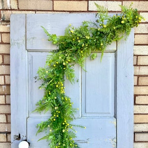 Wildflower Garland, Barnyard Garland for Mantle, Spring Fireplace Garland, Farmhouse Garland, Fern Decor, Kitchen Cabinets Decor